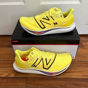 New Balance Fuelcell Rebel v3
